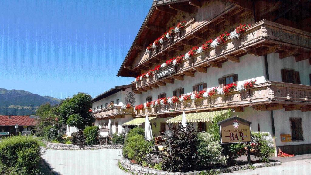 Landgasthof Dorferwirt Oberau Exteriör bild